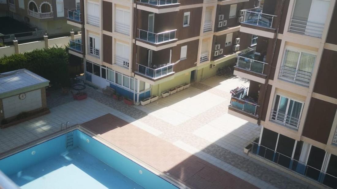 Трехкомнатная квартира и меблированная гостиная на продажу в Horma Konyalti Antalya 