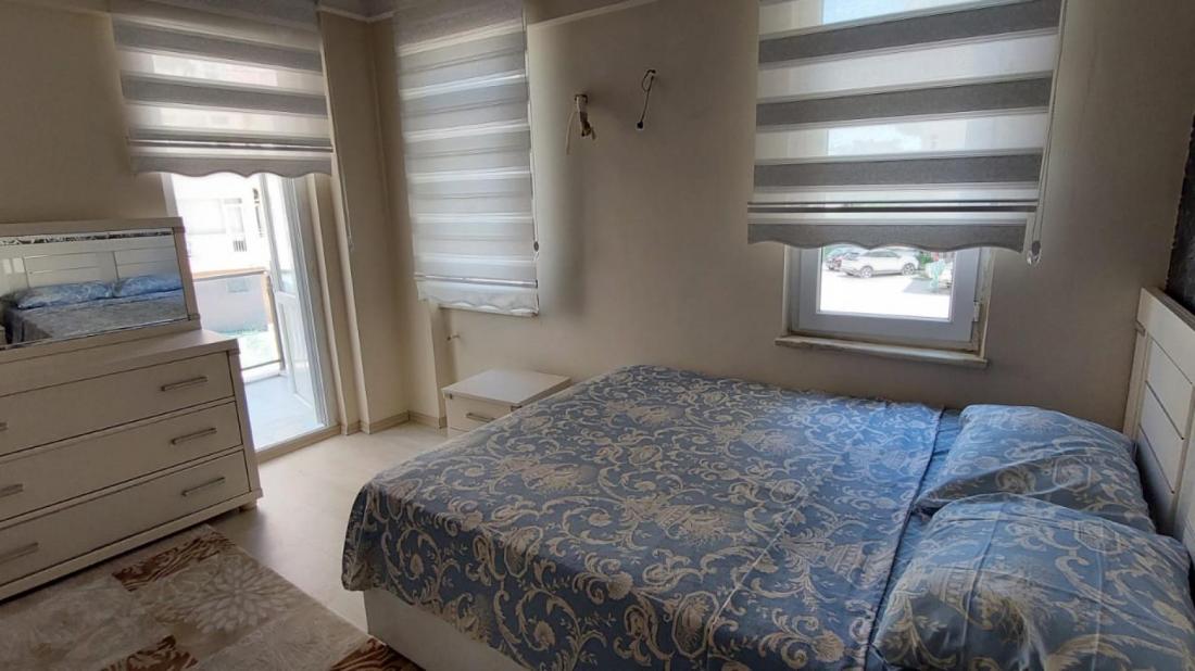 شقة ثلاث غرف وصالة مؤثثة للبيع في ليمان كونيالتي