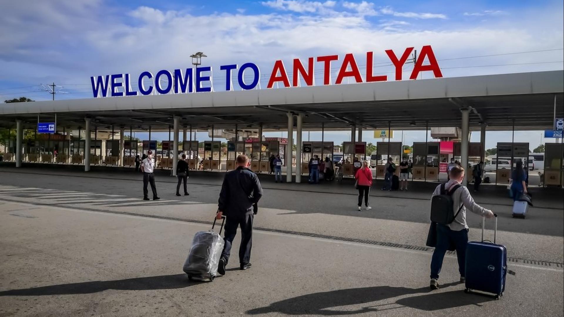 Аэропорты турции. Welcome to Antalya. Велком ту Анталия. Аэропорт Анталии фото Welcome to Antalya.